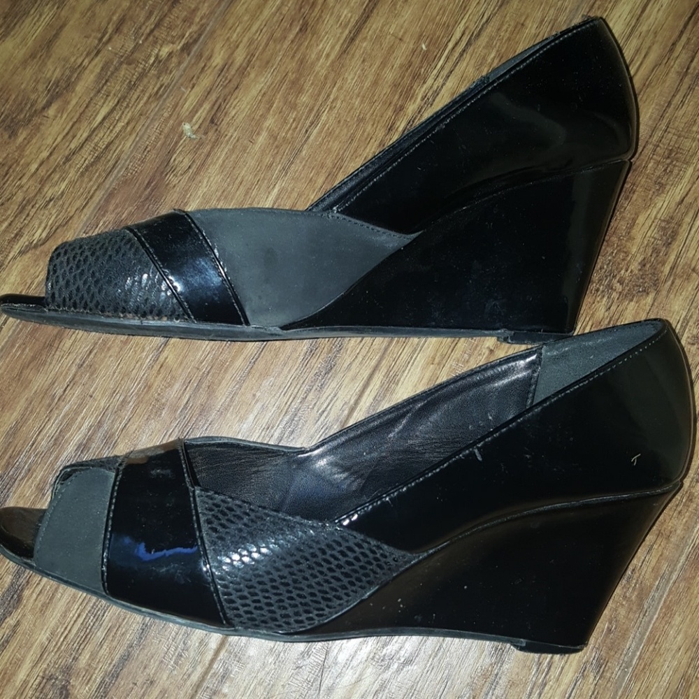 IMPO Peep toe Wedges 8